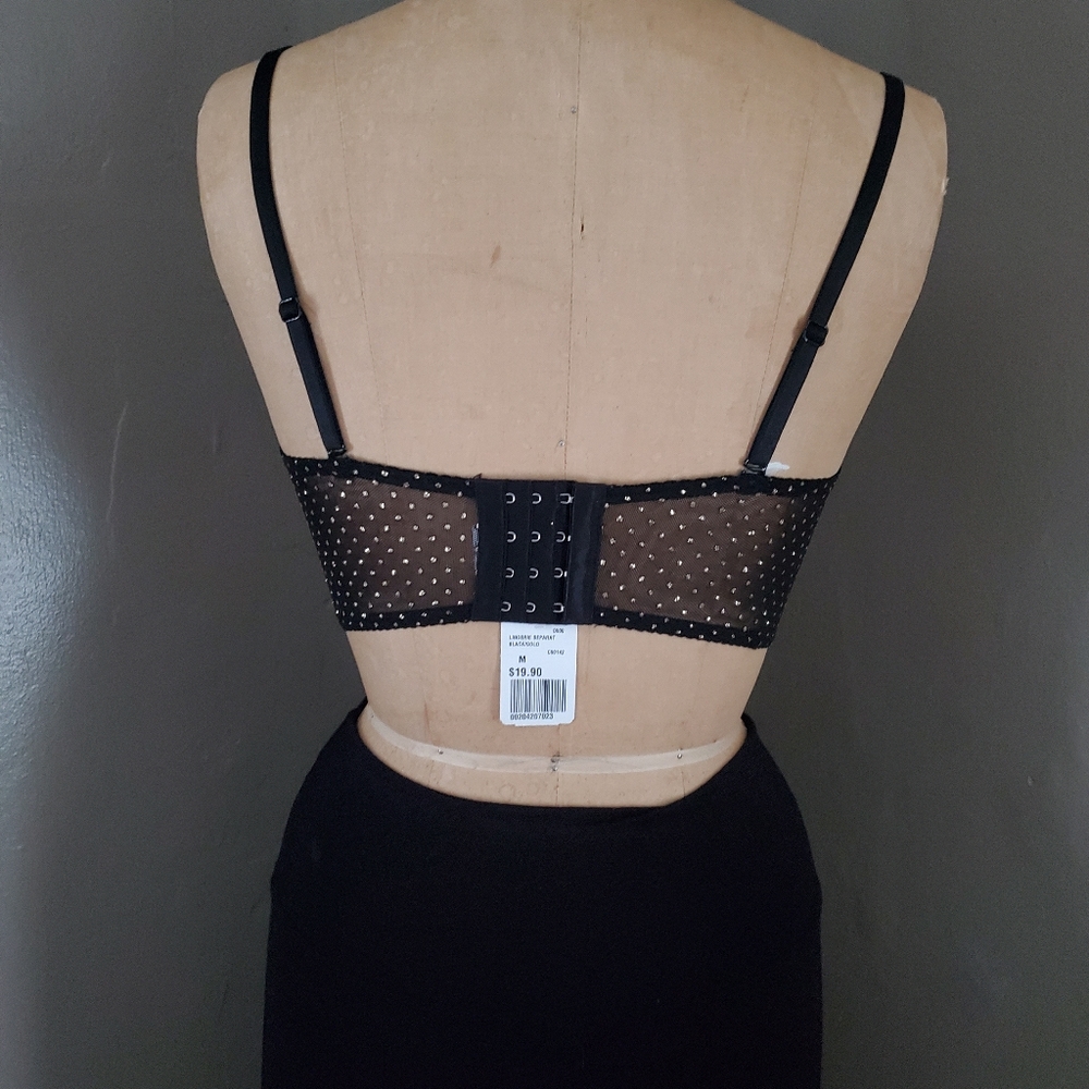 Lingerie - Picture 2 of 3